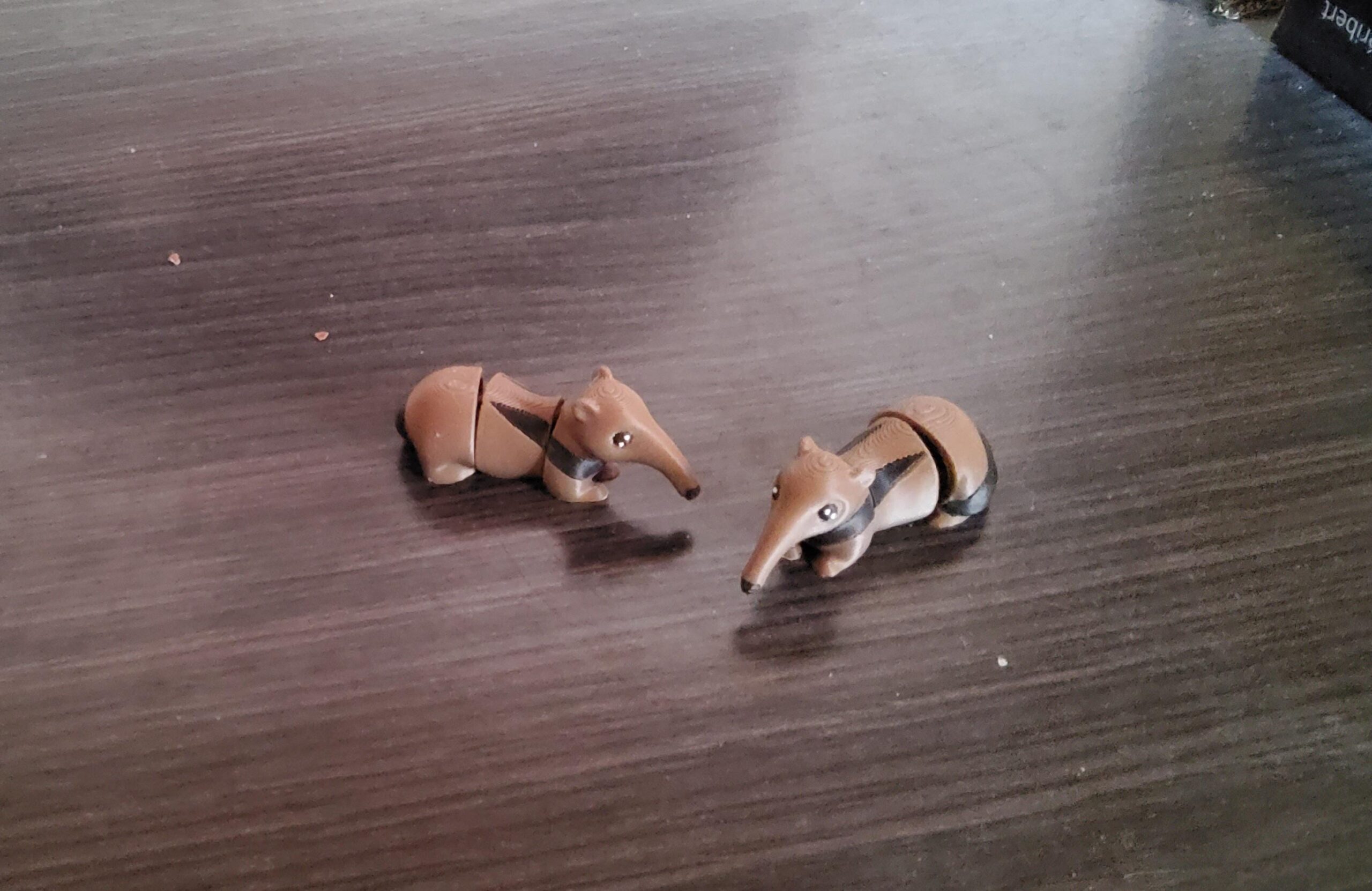 Mini Tamanduá Flexível Articulado - Image 2
